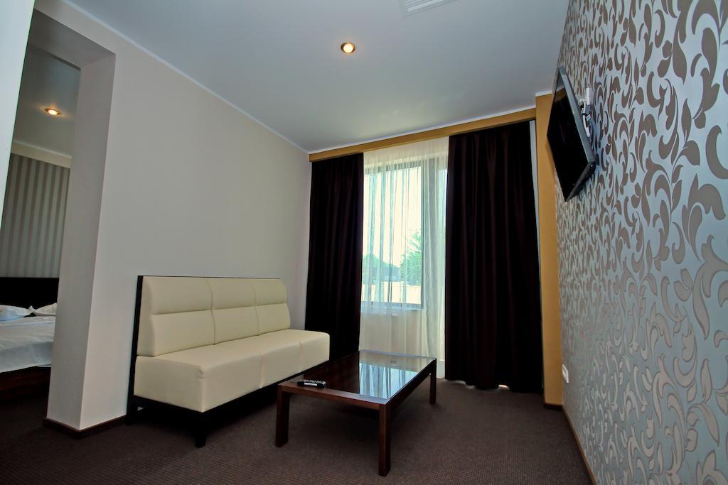 Hotel Eden Τουλσέα Εξωτερικό φωτογραφία